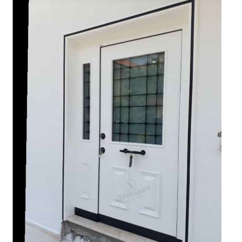 Siyah Çerçeveli Beyaz Villa Kapısı AVNG-010