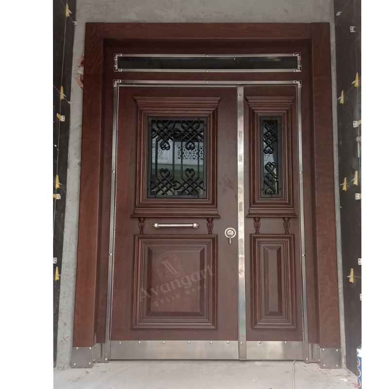 Ferforjeli Koyu Ahşap Apartman Kapısı AVGN-689