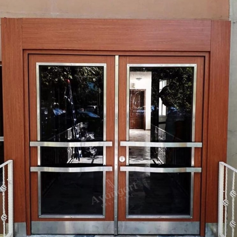 Ahşap Apartman Kapısı AVGN-631