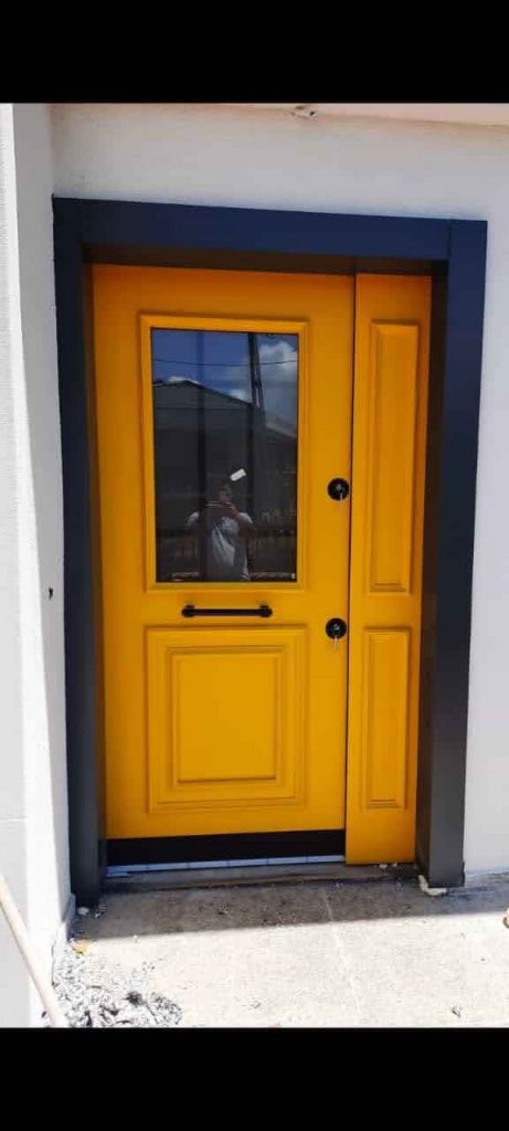Hardal Sarı Cam DetaylıAhşap Villa Kapısı AVNG-086
